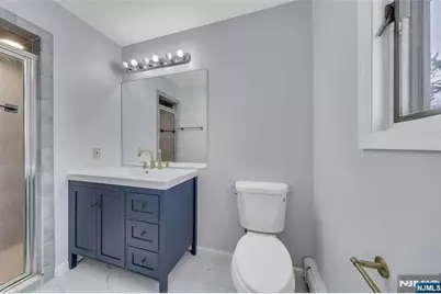 2410 3rd Street, Fort Lee, NJ 07024 - Photo 18