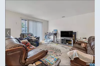 2410 3rd Street, Fort Lee, NJ 07024 - Photo 36