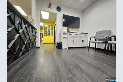 842 Clifton Avenue 6 #6, Clifton, NJ 07013 - Photo 8