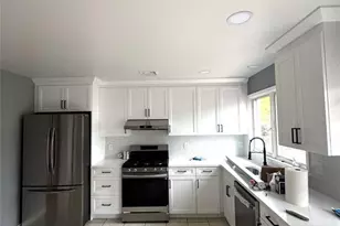 233 Warren Ave B, Fort Lee, NJ 07024 - Photo 4