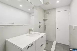 22 Laurence Ct, Closter, NJ 07624 - Photo 30