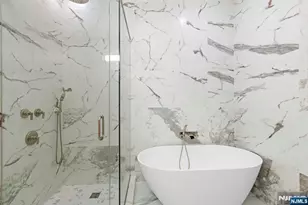 3 Somerset Ln 311, Edgewater, NJ 07020 - Photo 24