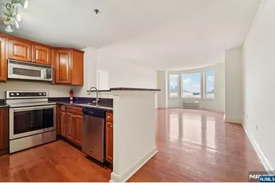 5311 City Place, Edgewater, NJ 07020 - Photo 6