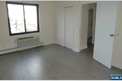 9 Columbia Terrace 3D #3D, Edgewater, NJ 07020 - Photo 16