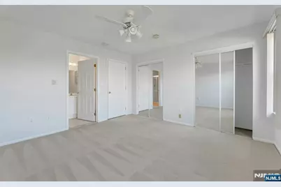 2198 Kent Court, Mahwah, NJ 07430 - Photo 22