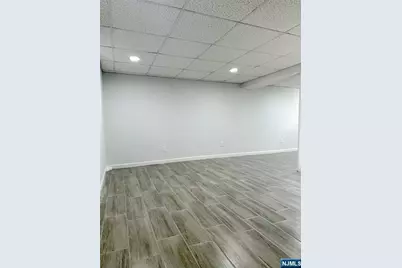 678 Grove Street, Ridgewood, NJ 07450 - Photo 10