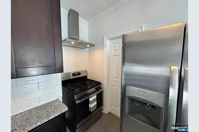 24 Pamrapo Avenue 2 #2, Jersey City, NJ 07305 - Photo 18