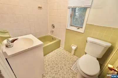 214 Ashland Avenue, Bloomfield, NJ 07003 - Photo 16