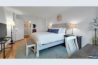 2000 Linwood Avenue 18B #18B, Fort Lee, NJ 07024 - Photo 18