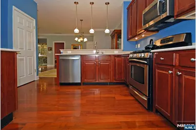 7 Cliff Road D3 #D3, Woodland Park, NJ 07424 - Photo 8