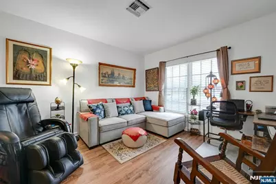 189 Forest Avenue 117 #117, Paramus, NJ 07652 - Photo 6