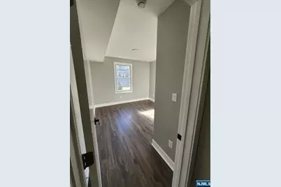 93 Hughes Street 4 #4, Maplewood, NJ 07040 - Photo 10