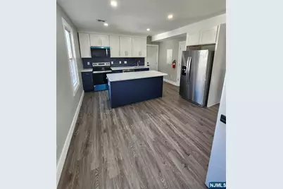 93 Hughes Street 4 #4, Maplewood, NJ 07040 - Photo 4