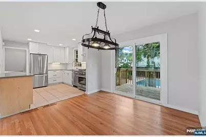 8 Brook Way, Demarest, NJ 07627 - Photo 10