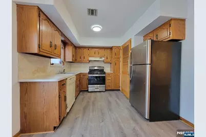 81 Church Street 4 #4, Lodi, NJ 07644 - Photo 12