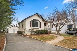 21 Milton St, Cresskill, NJ 07626 - Photo 2