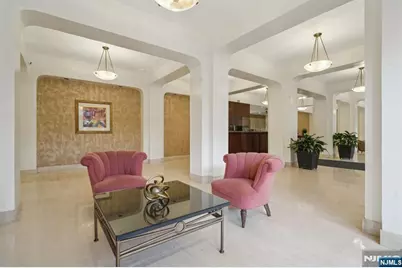 555 North 19W #19W, Fort Lee, NJ 07024 - Photo 22