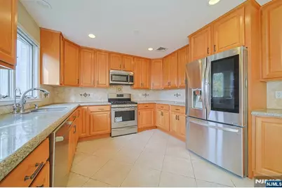 146B Myrtle B #B, Fort Lee, NJ 07024 - Photo 10