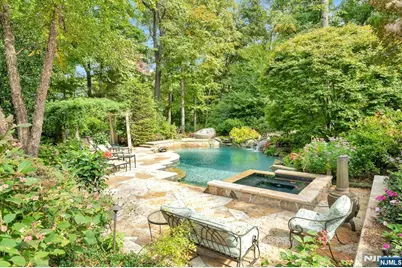 307 Freemans Lane, Franklin Lakes, NJ 07417 - Photo 10