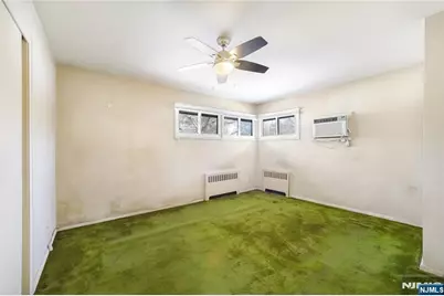 14 Lakeview Drive, Emerson, NJ 07630 - Photo 10
