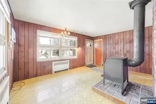 14 Lakeview Dr, Emerson, NJ 07630 - Photo 12