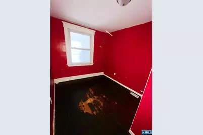 241 Hawthorne Avenue, Newark, NJ 07112 - Photo 10