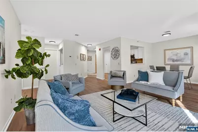 11 Evergreen Drive 63 #63, Clifton, NJ 07014 - Photo 4