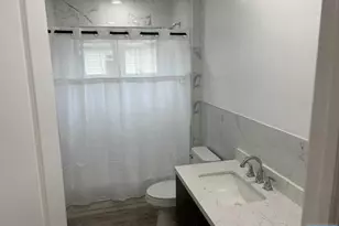 86 Orange Ave, Elmwood Park, NJ 07407 - Photo 4