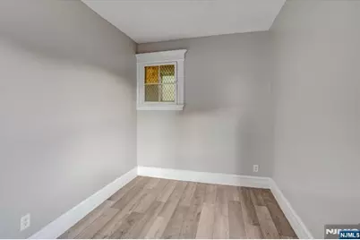 70 S 9th Street, Newark, NJ 07107 - Photo 18