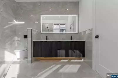 2189 Jones Road, Fort Lee, NJ 07024 - Photo 18