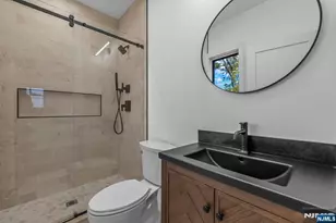 2189 Jones Rd, Fort Lee, NJ 07024 - Photo 22