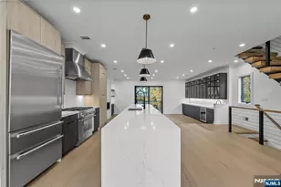 2189 Jones Rd, Fort Lee, NJ 07024 - Photo 12