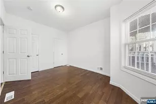 152 10th St, Newark, NJ 07107 - Photo 8