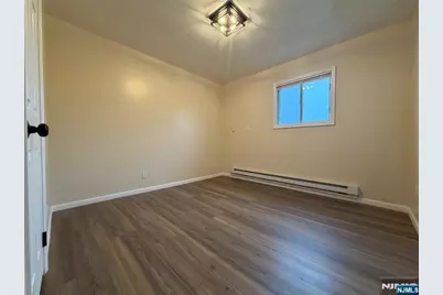 263 Kipp Avenue 2 #2, Hasbrouck Heights, NJ 07604 - Photo 14