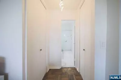 2100 Linwood Avenue 17T #17T, Fort Lee, NJ 07024 - Photo 10