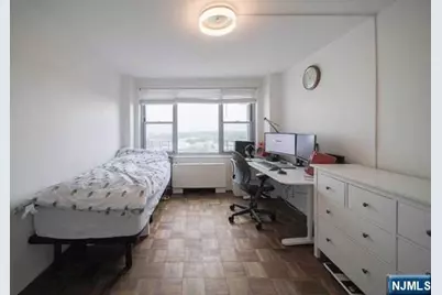 2100 Linwood Avenue 17T #17T, Fort Lee, NJ 07024 - Photo 16