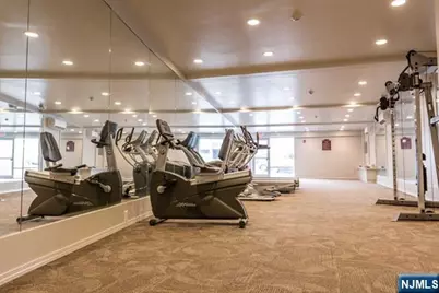 411 E Brinkerhoff Avenue 301 #301, Palisades Park, NJ 07650 - Photo 18