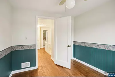 593 Beverly Road, Teaneck Township, NJ 07666 - Photo 18