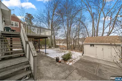 525 Chestnut Street, Ridgefield, NJ 07657 - Photo 22