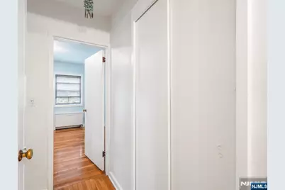 3061 Edwin 3E #3E, Fort Lee, NJ 07024 - Photo 12