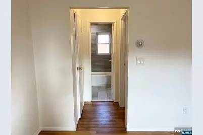 87 W Central Boulevard 5 #5, Palisades Park, NJ 07650 - Photo 12