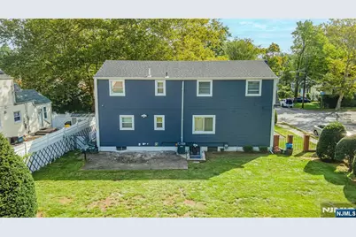 1806 Rensselaer Road, Teaneck Township, NJ 07666 - Photo 24
