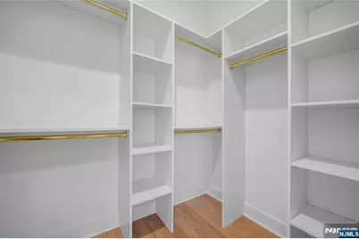 33 Oliver Road, Paramus, NJ 07652 - Photo 18