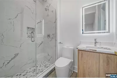 33 Oliver Road, Paramus, NJ 07652 - Photo 16