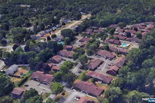 37-1 Tamaron Dr, Waldwick, NJ 07463 - Photo 6