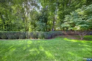 37-1 Tamaron Dr, Waldwick, NJ 07463 - Photo 32