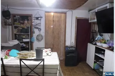 197 Fairmount Avenue, Newark, NJ 07103 - Photo 2