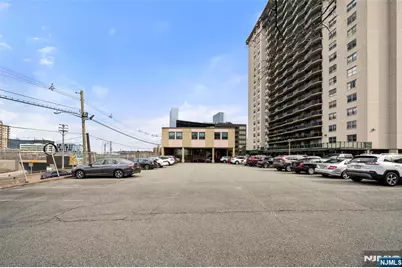 2083 Center Avenue 3A #3A, Fort Lee, NJ 07024 - Photo 22