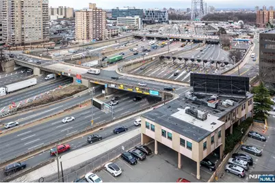 2083 Center Avenue 3A #3A, Fort Lee, NJ 07024 - Photo 24