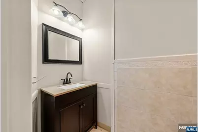 2083 Center Avenue 2A #2A, Fort Lee, NJ 07024 - Photo 16